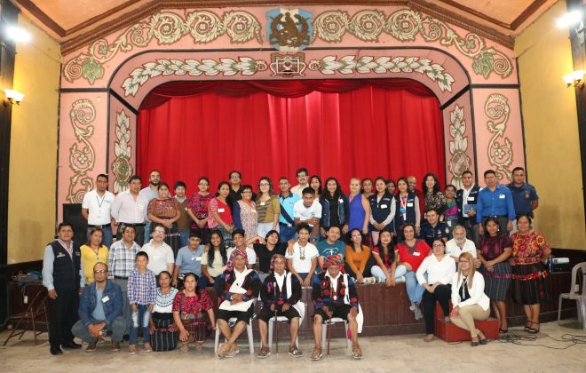 Integrantes de los tres sistemas reunidos en el Teatro Muicipal de Chichicastenango